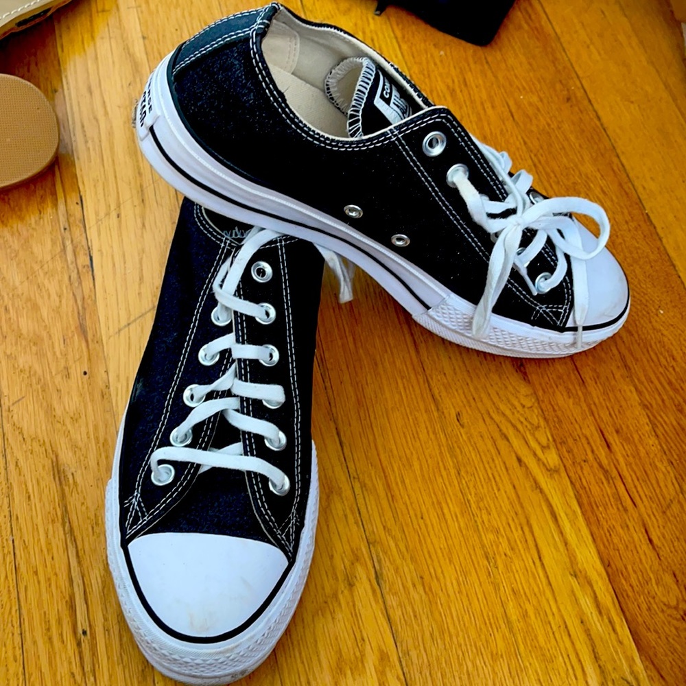Platform sparkly black Converse
